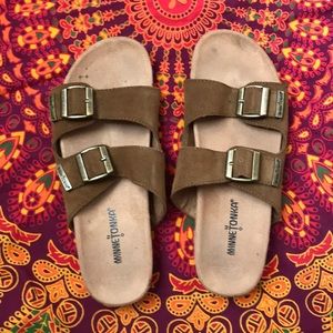 Minnetonka Sandals 🌻🌞